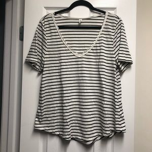 Lightweight V-neck Striped Tee